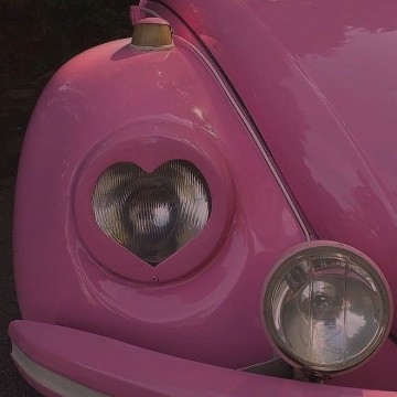 pink car